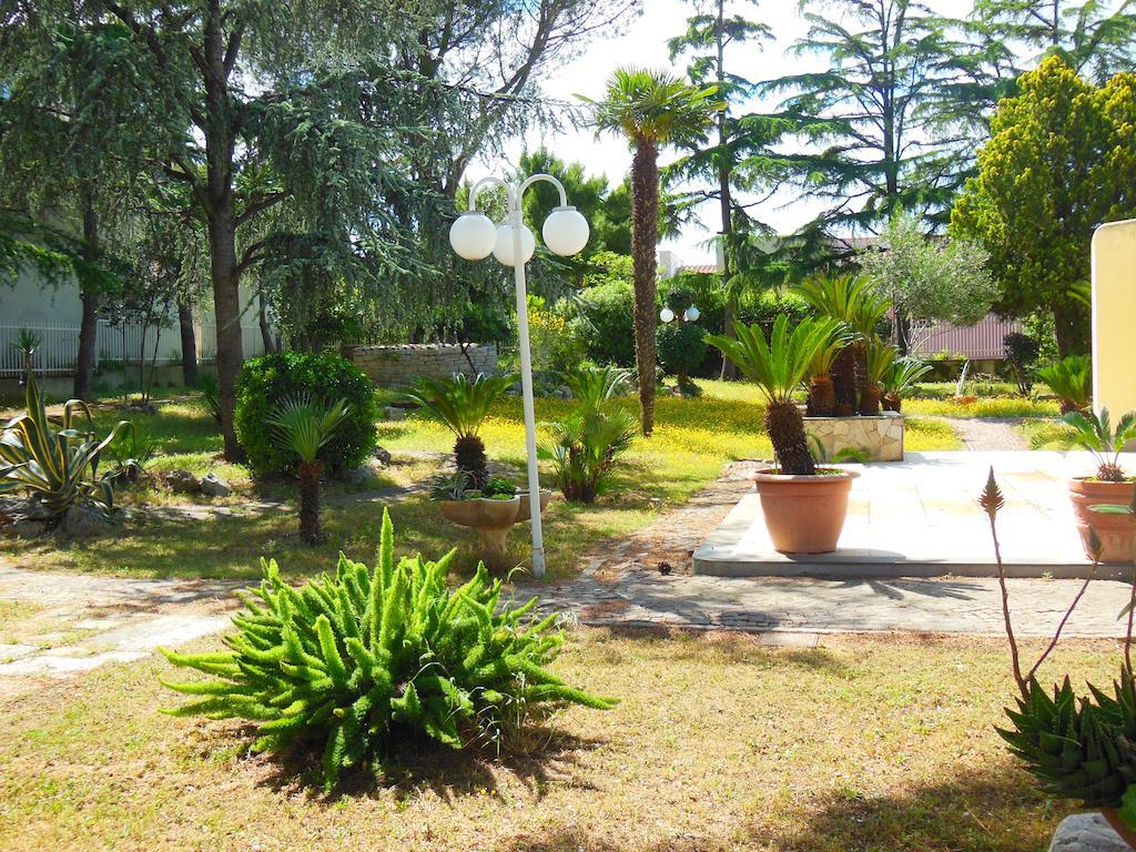 B&B Villa Garden Bisceglie Kültér fotó